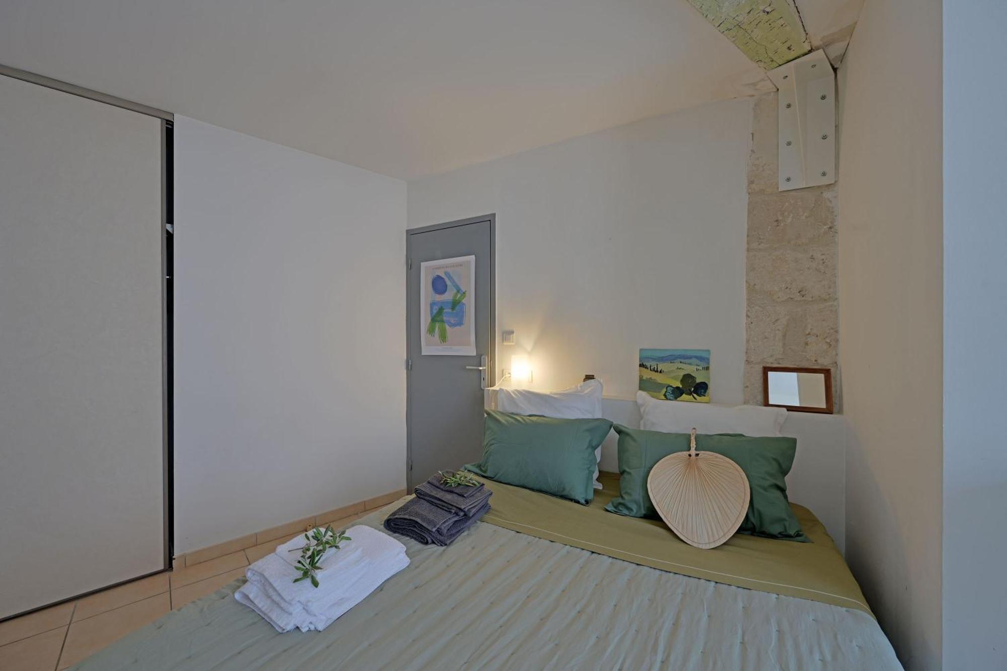 Le Provencal - Hyper Centre - Wifi Apartment อาวีญง ภายนอก รูปภาพ